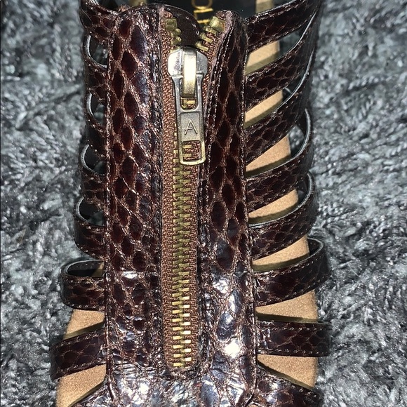 Brown wedges - Picture 2 of 6